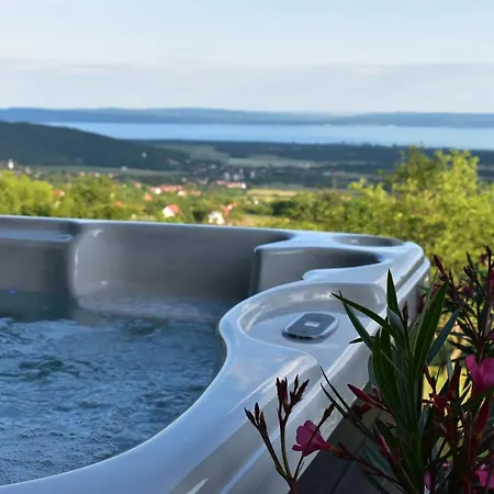 Apartment Panorama Borbirtok Mencshely