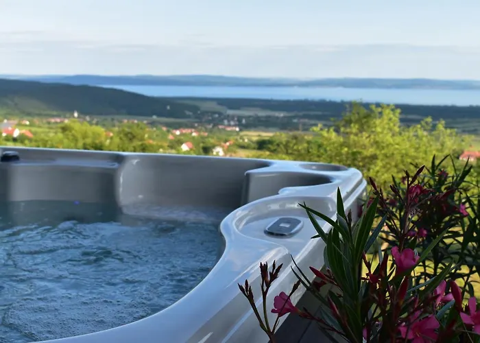 Apartamento Panoráma Borbirtok Mencshely